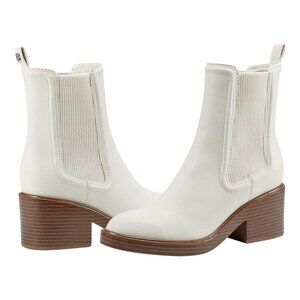 Bandolino Enisy Chelsea boot 9 1/2 M ivory  never worn